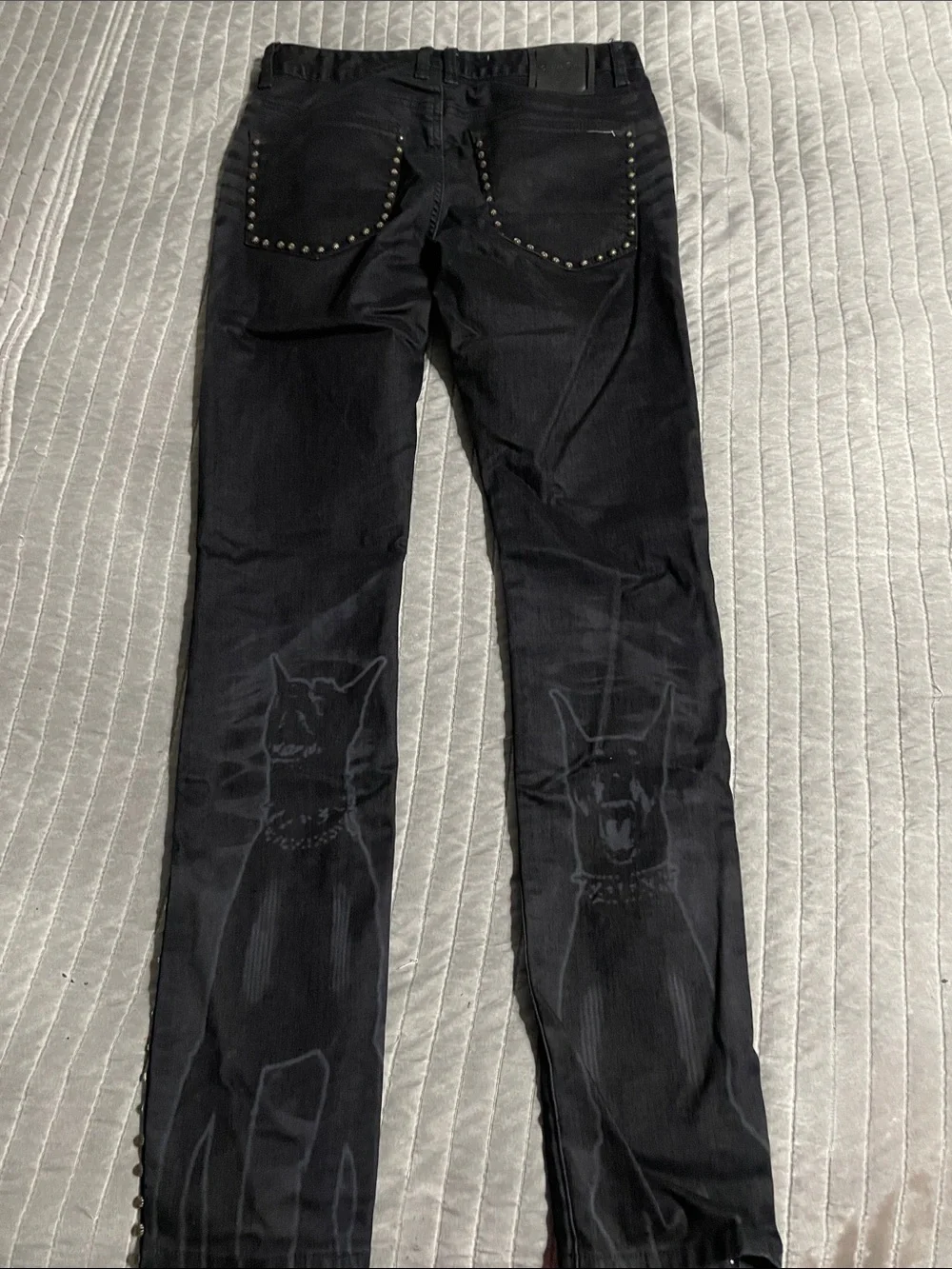 Men’s Smoke Rise Jeans with Subtle Graphic Detail